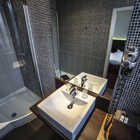 Kanai מלון ליל